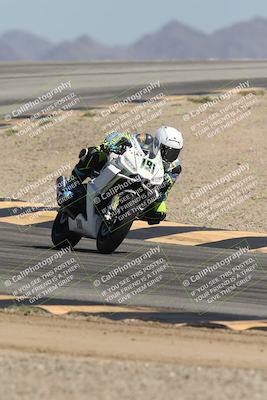 media/Oct-02-2025-Racers Edge (Thu) [[2c91cb6ab3]]/2-A Group/Session 5-Turn 12 (130pm)/